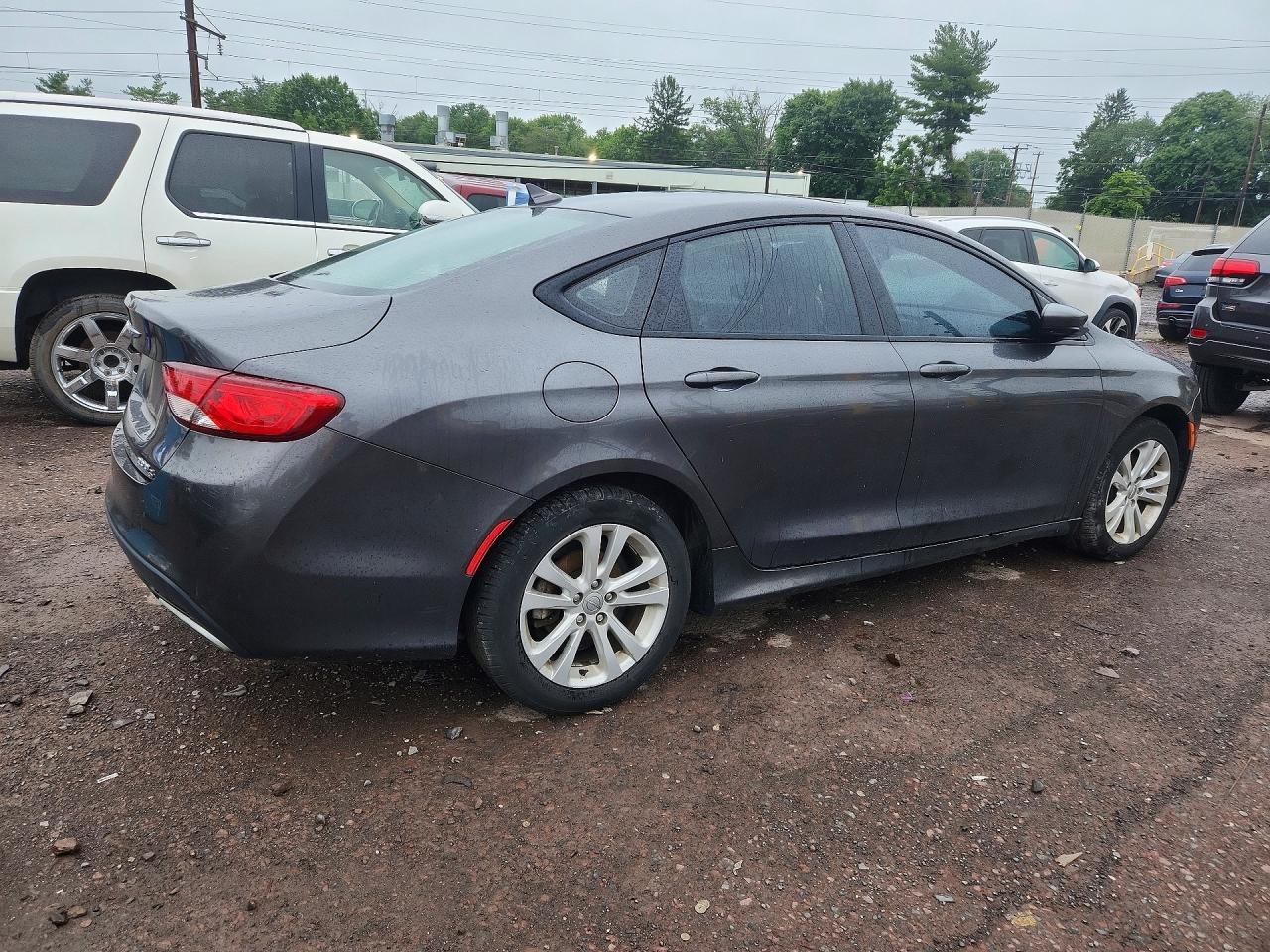 2016 CHRYSLER 200