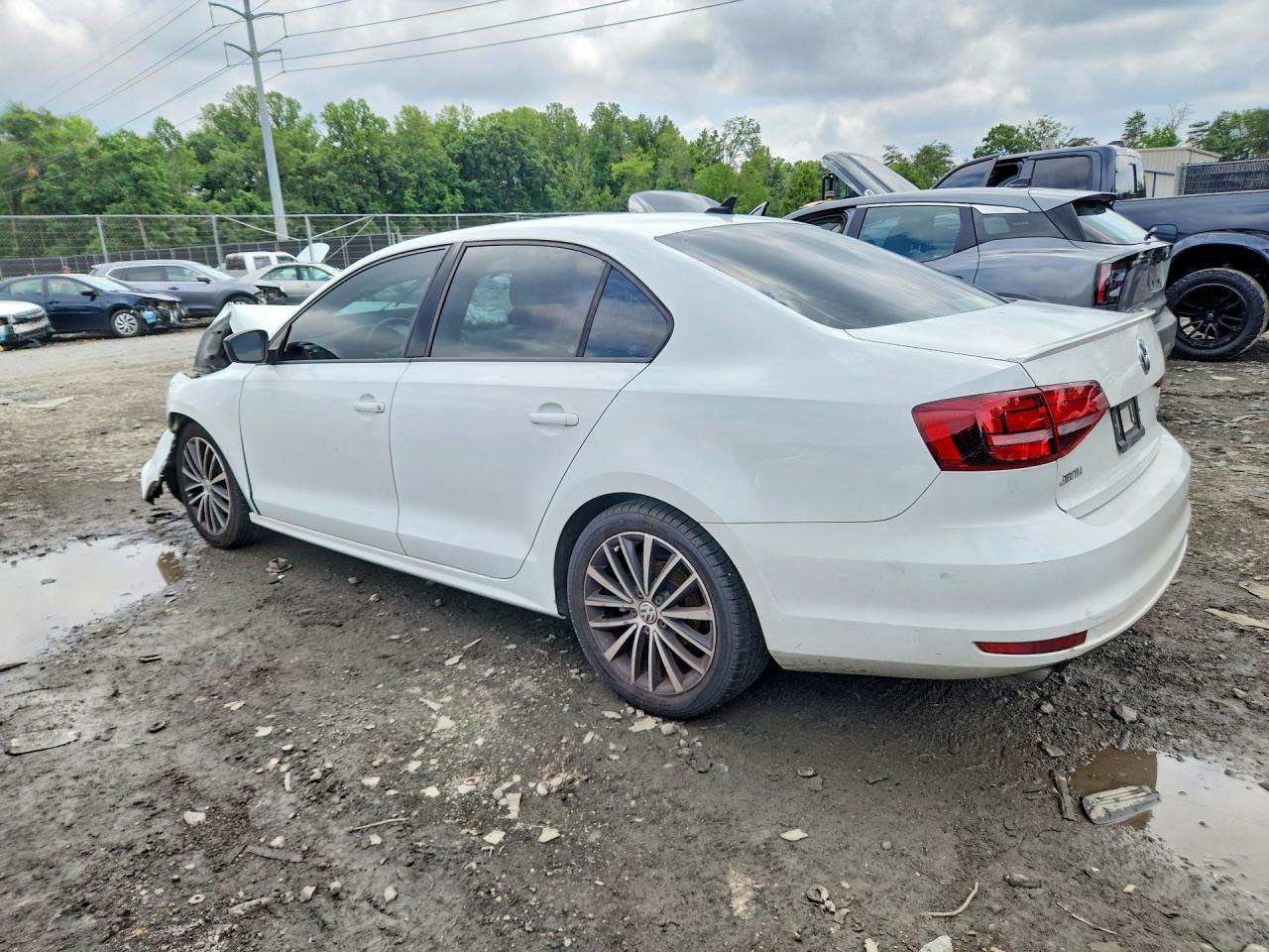 2016 VOLKSWAGEN JETTA