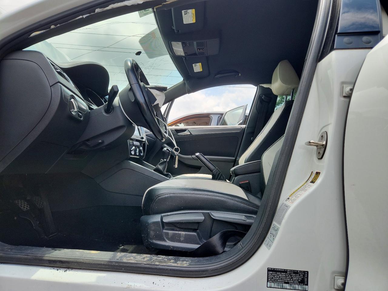 2016 VOLKSWAGEN JETTA