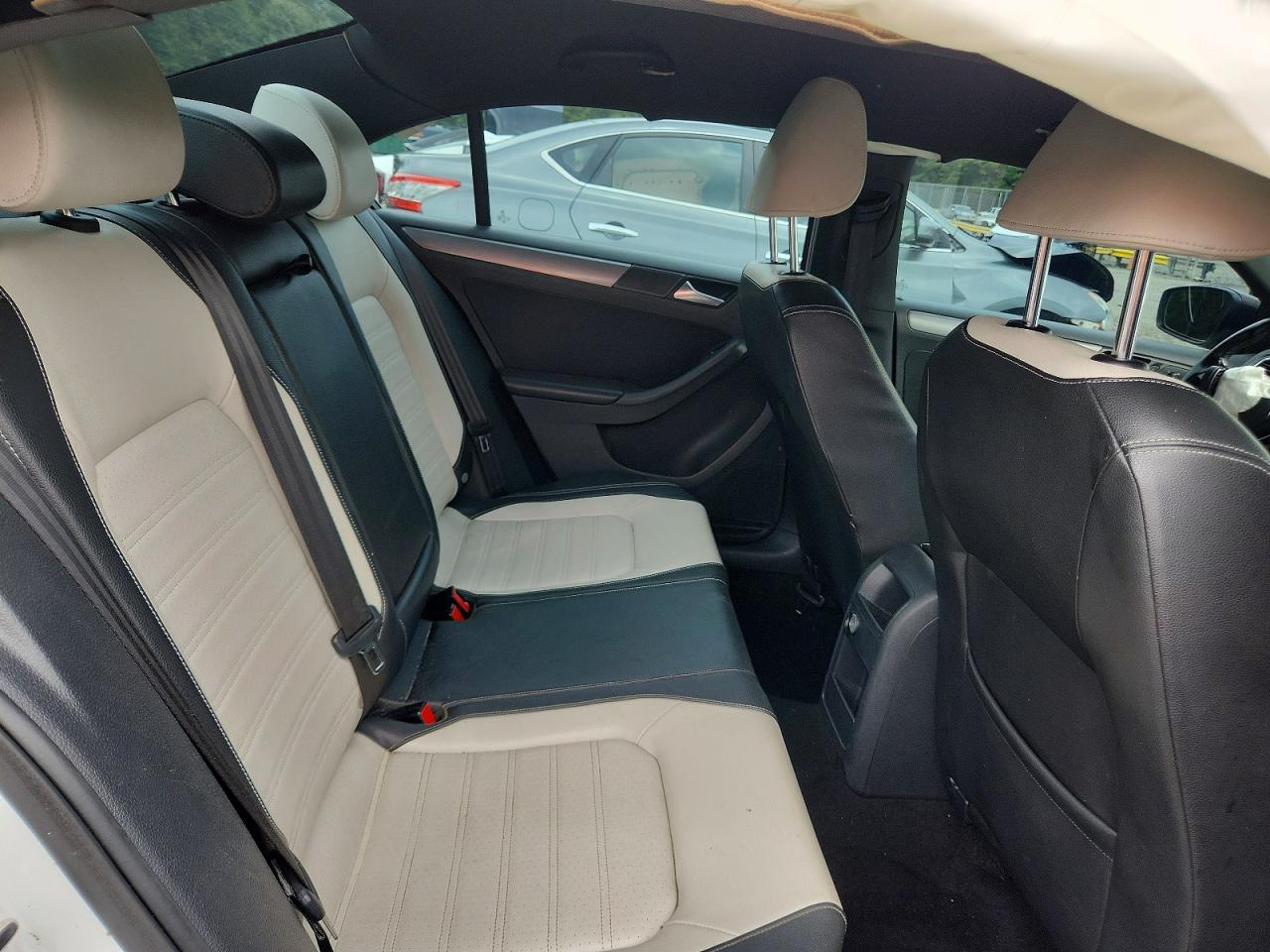 2016 VOLKSWAGEN JETTA