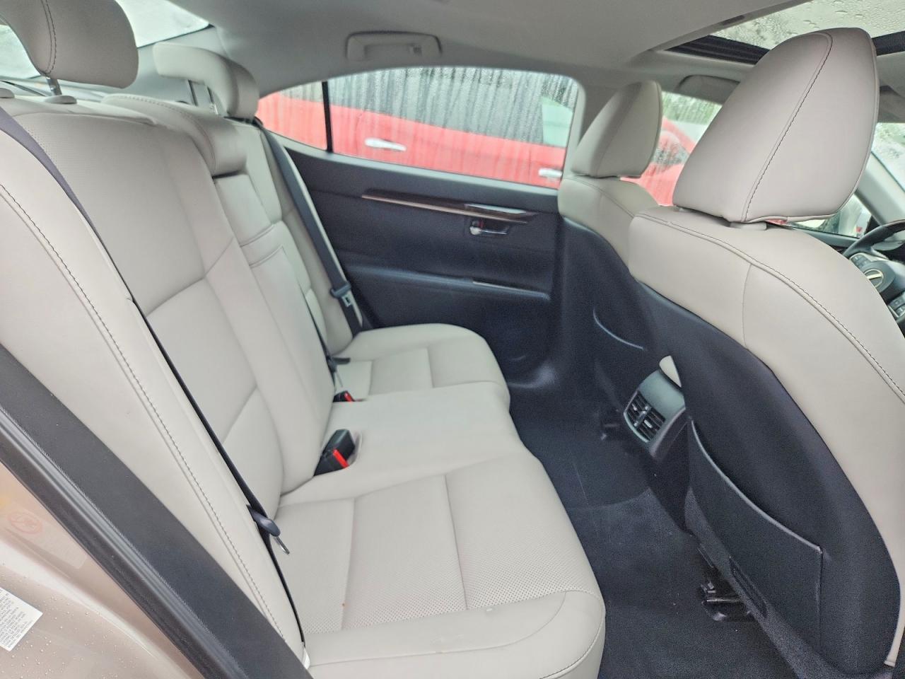 2017 LEXUS ES350