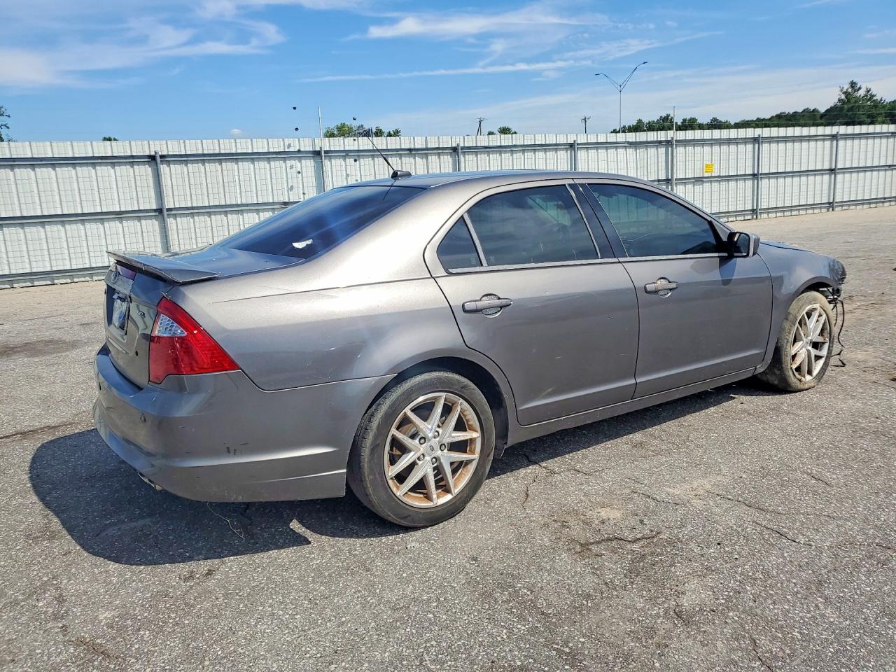 2011 FORD FUSION