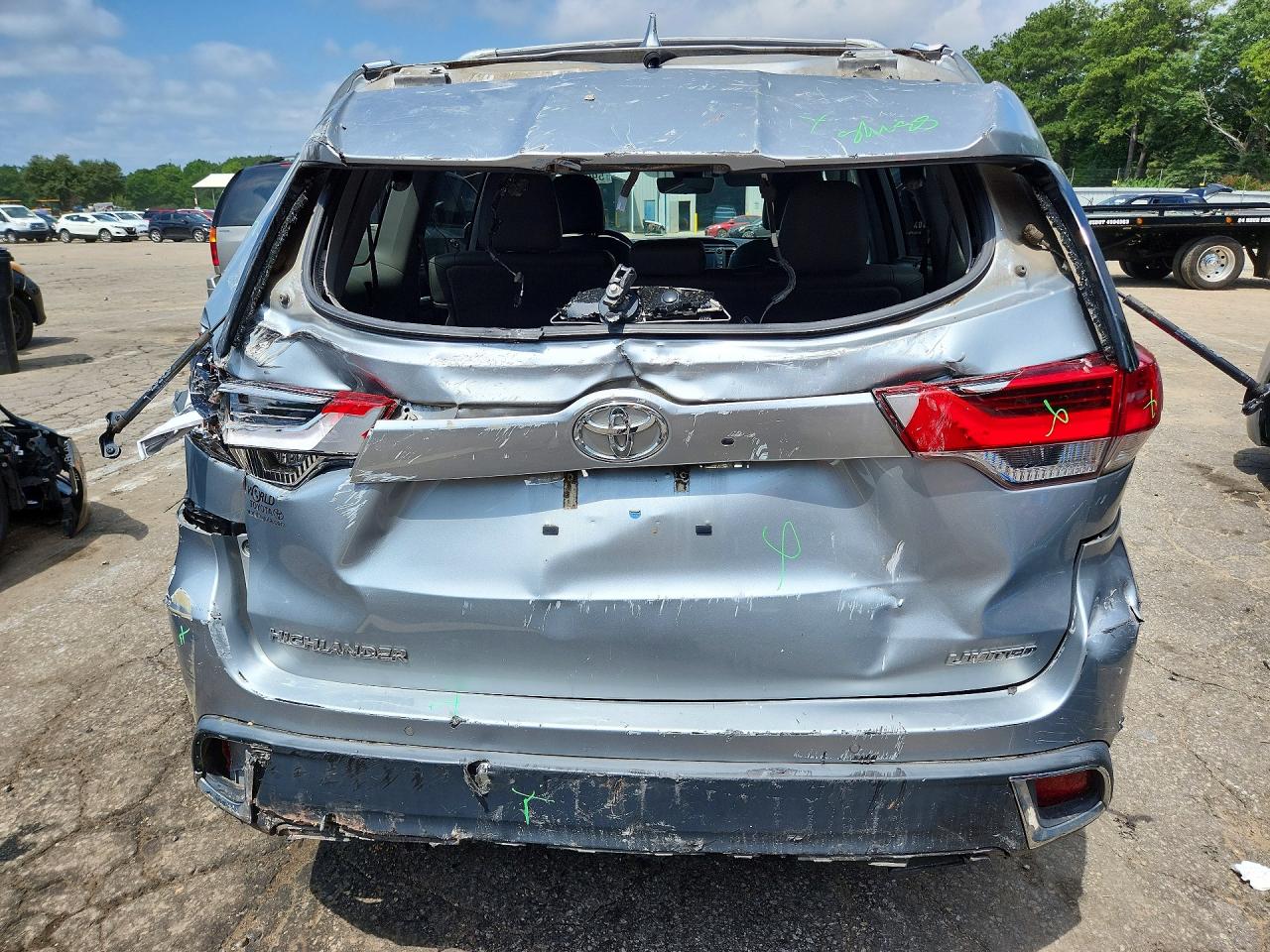 2018 TOYOTA HIGHLANDER