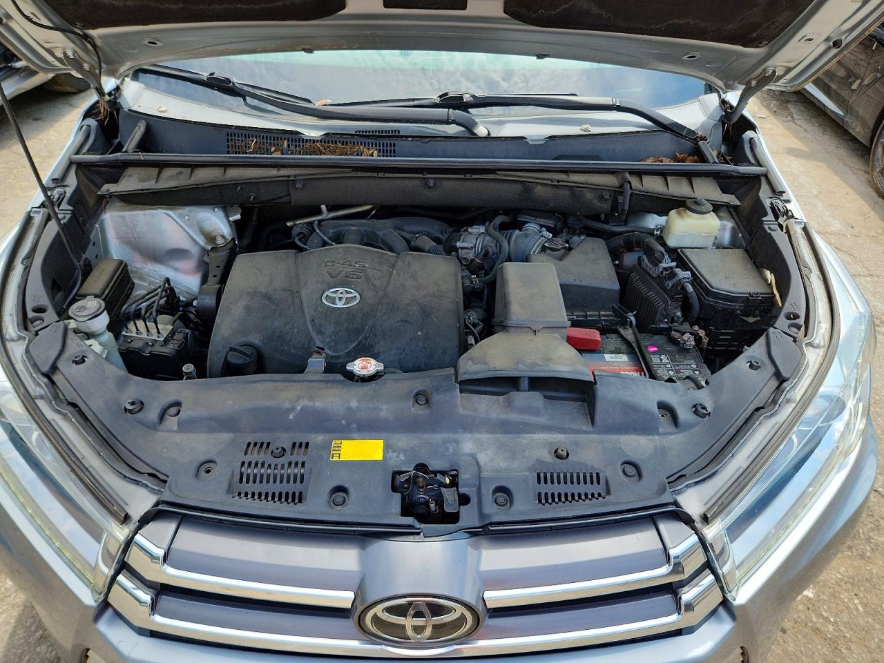 2018 TOYOTA HIGHLANDER