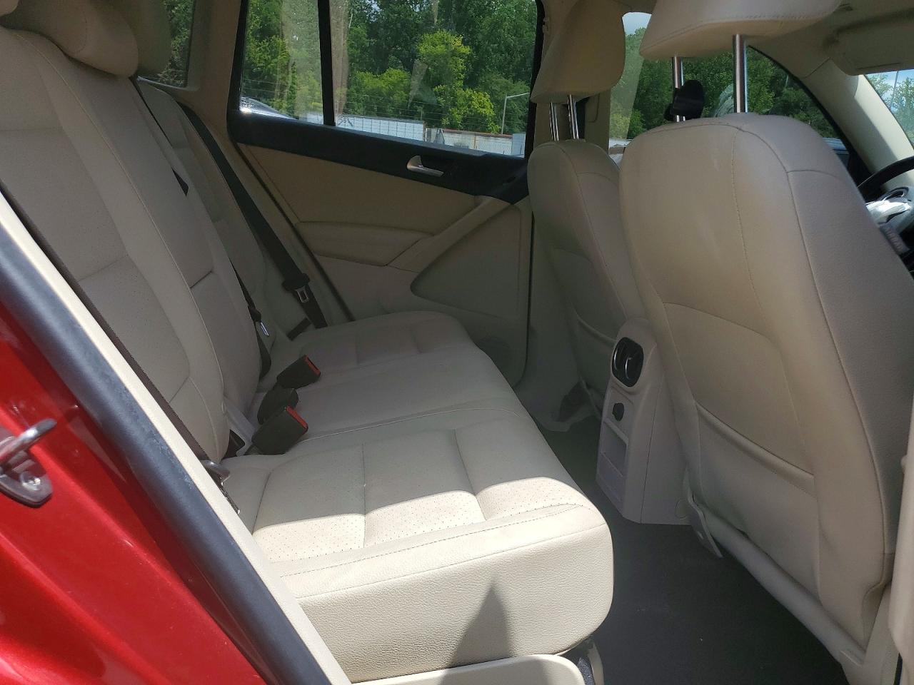 2016 VOLKSWAGEN TIGUAN