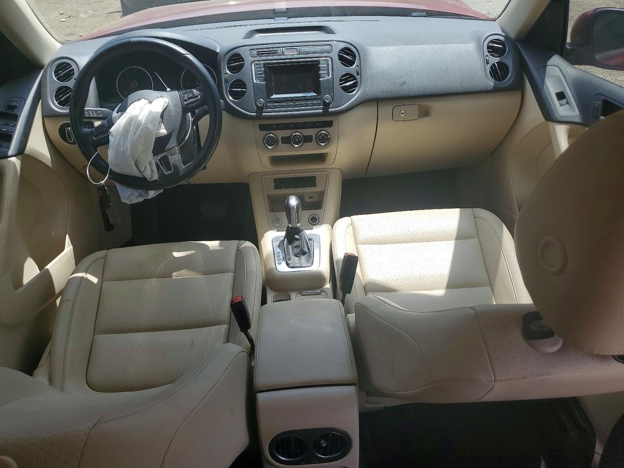 2016 VOLKSWAGEN TIGUAN