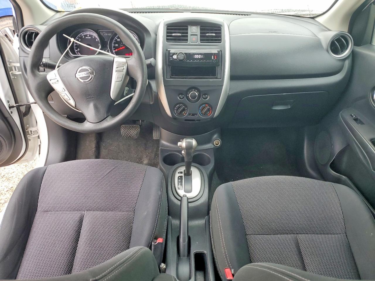 2017 NISSAN VERSA