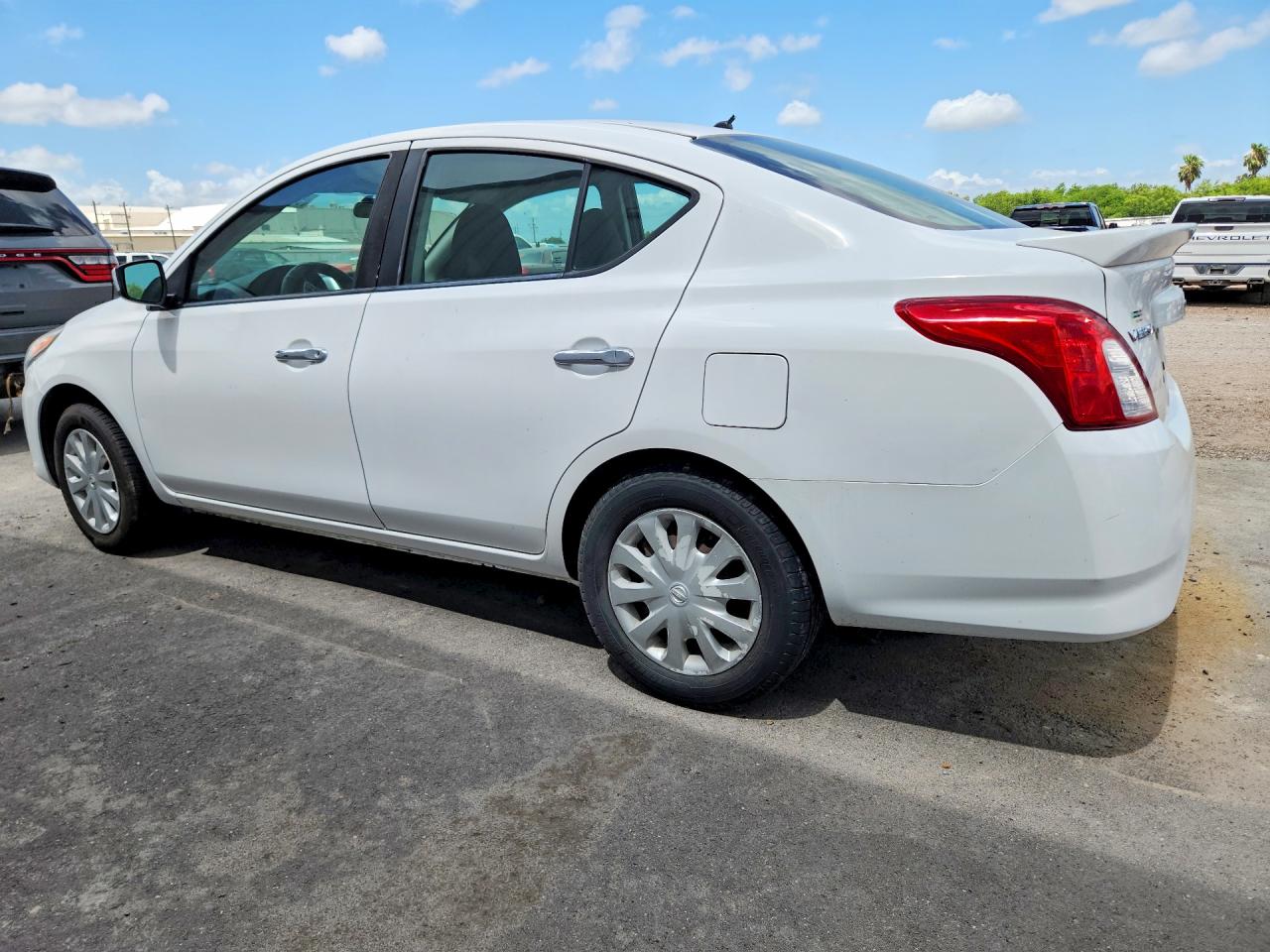 2017 NISSAN VERSA