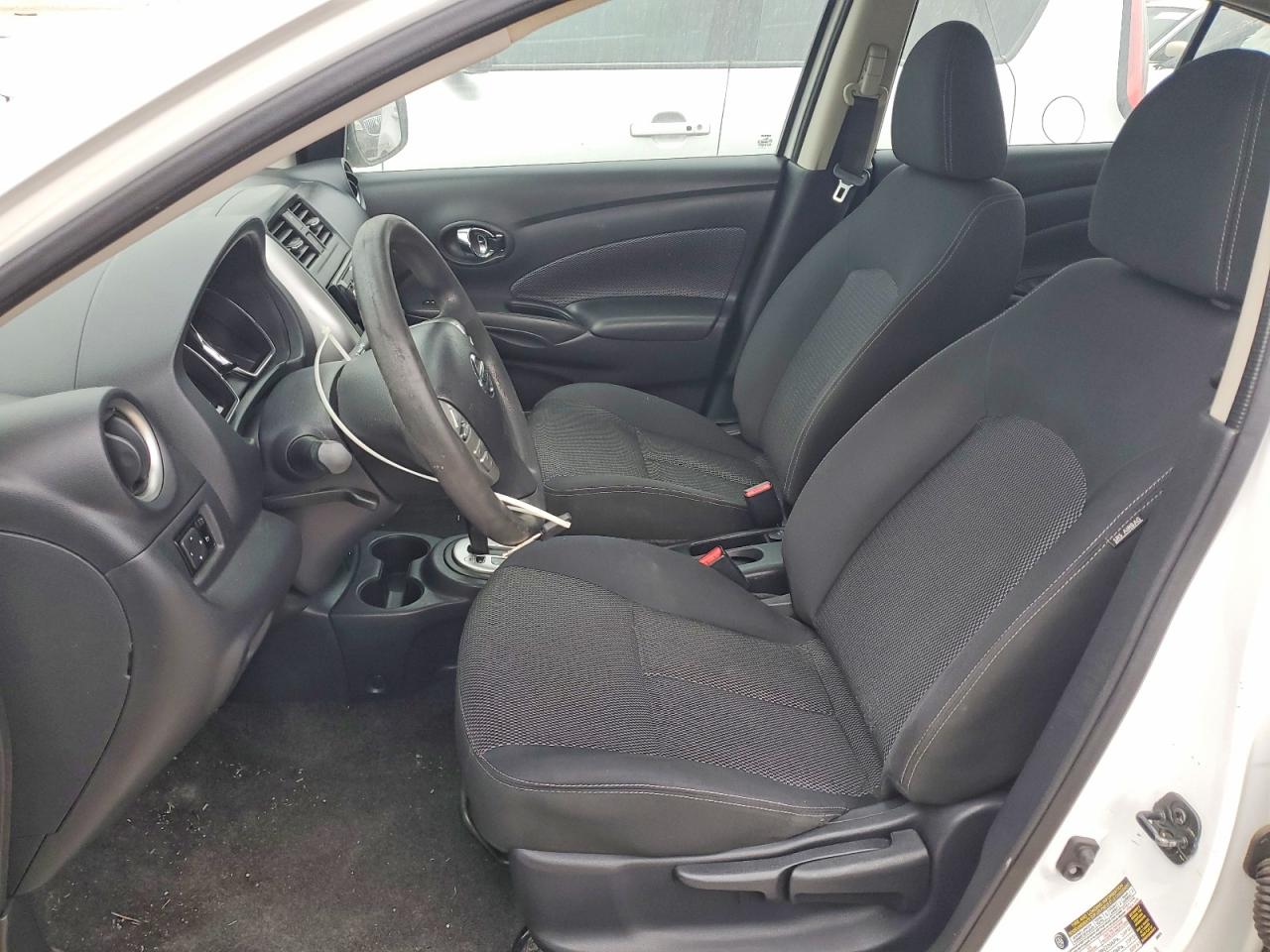 2017 NISSAN VERSA