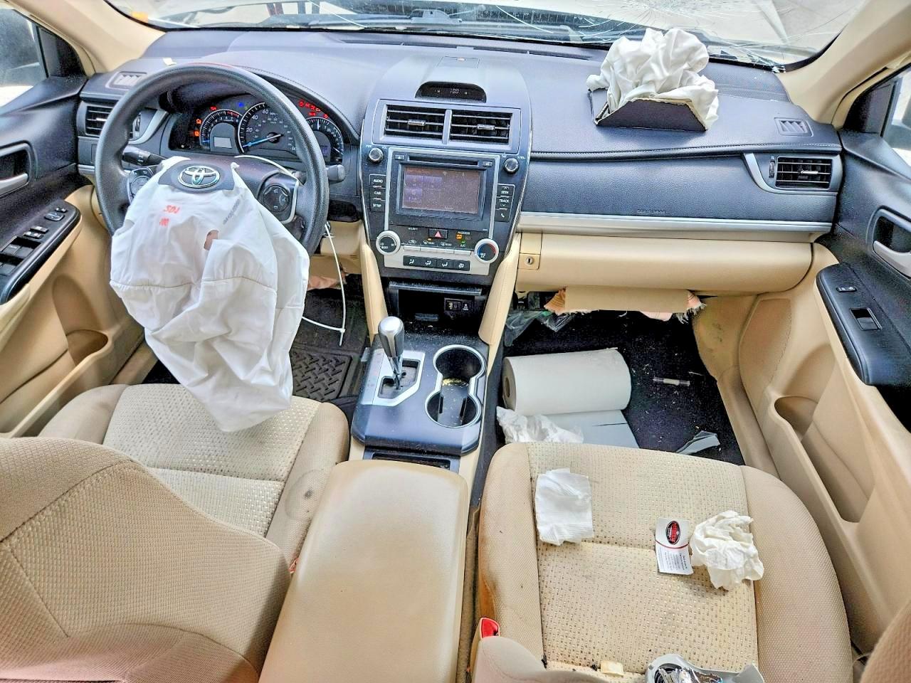 2014 TOYOTA CAMRY