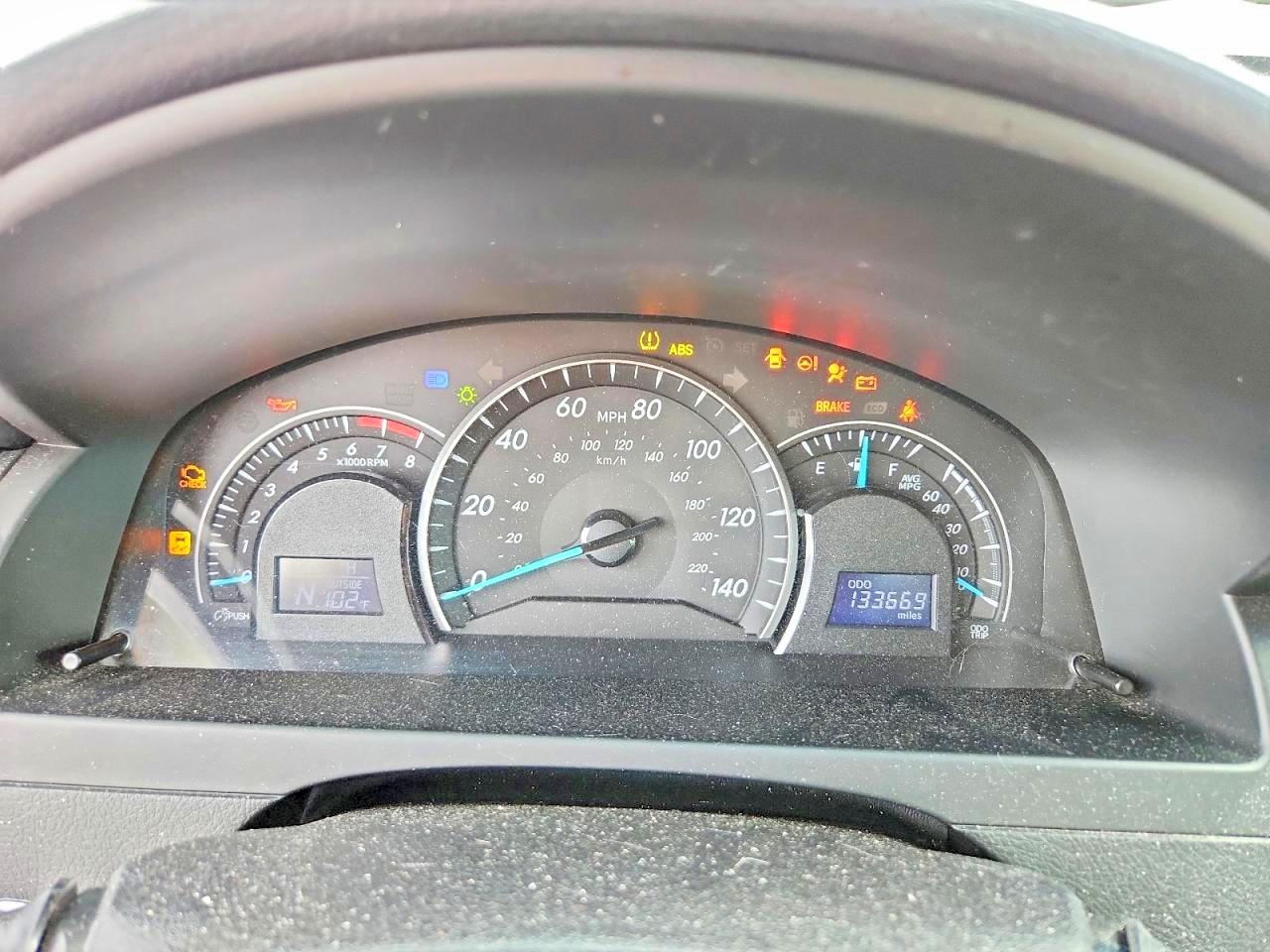 2014 TOYOTA CAMRY