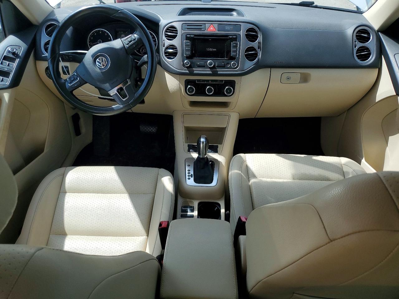 2011 VOLKSWAGEN TIGUAN