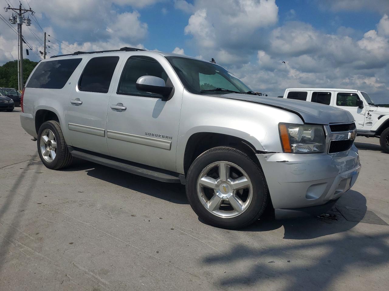 2011 CHEVROLET SUBURBAN