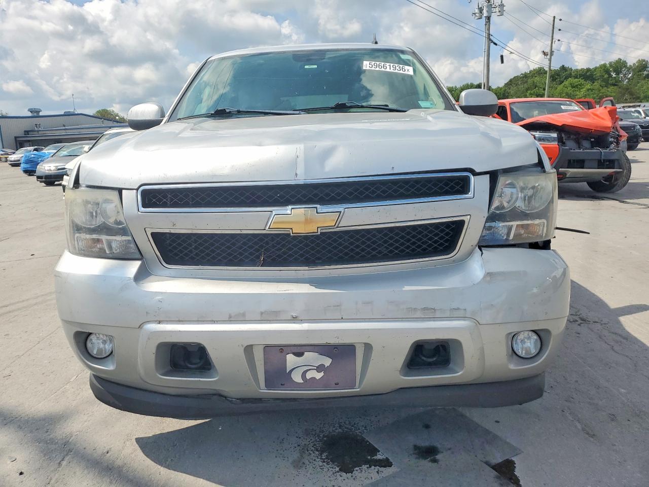 2011 CHEVROLET SUBURBAN