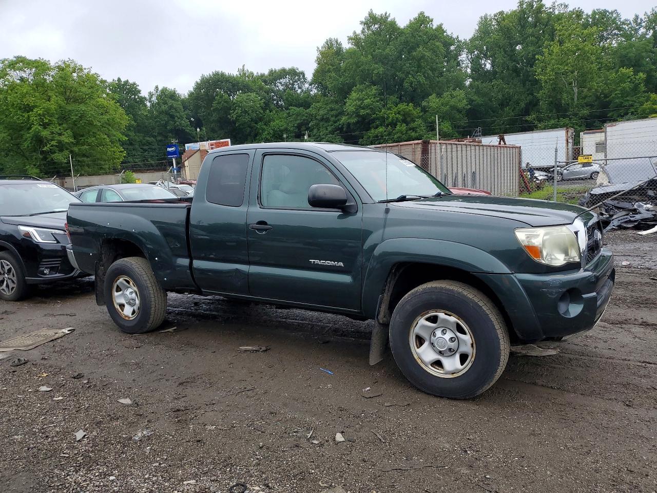 2011 TOYOTA TACOMA