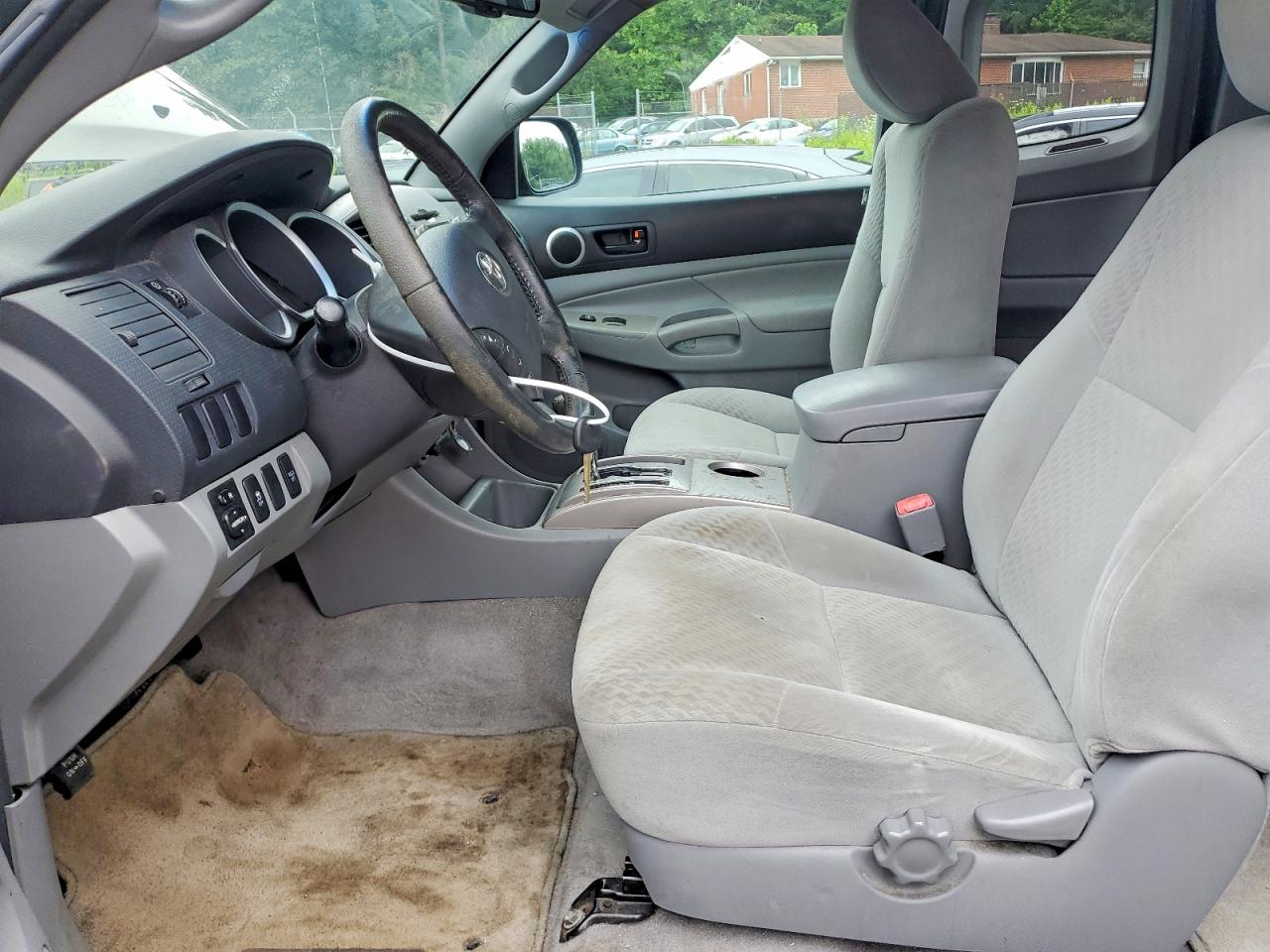 2011 TOYOTA TACOMA
