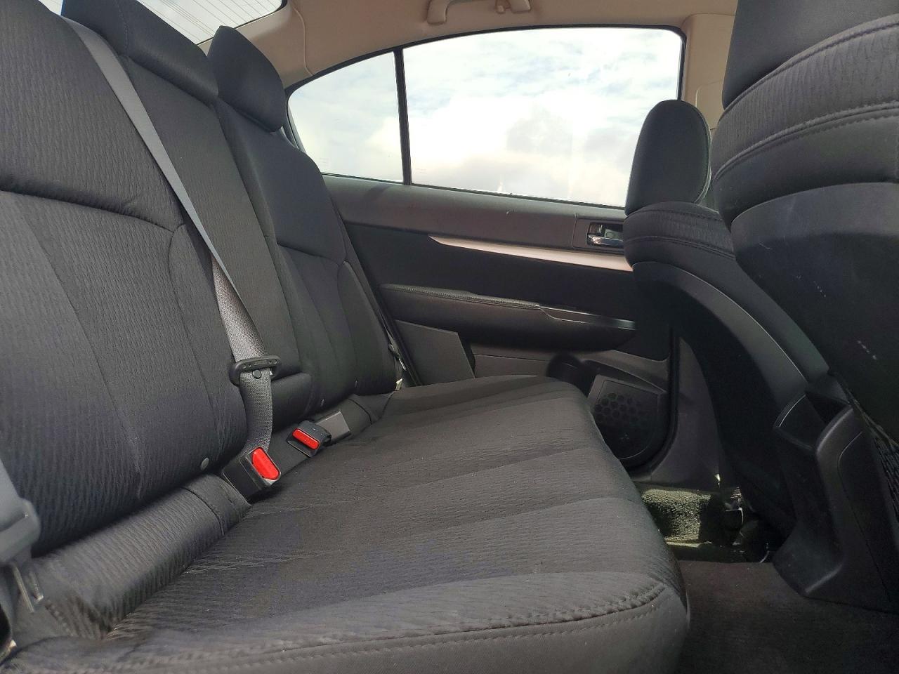 2010 SUBARU LEGACY