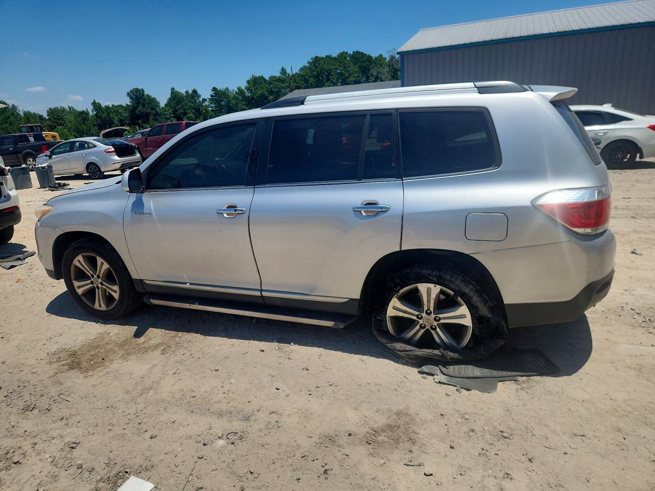 2013 TOYOTA HIGHLANDER