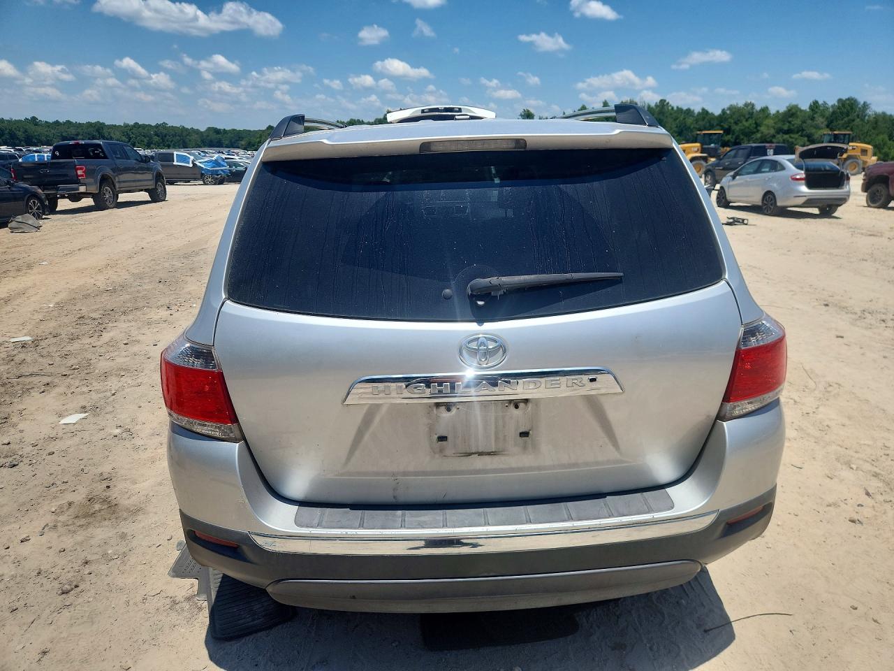 2013 TOYOTA HIGHLANDER