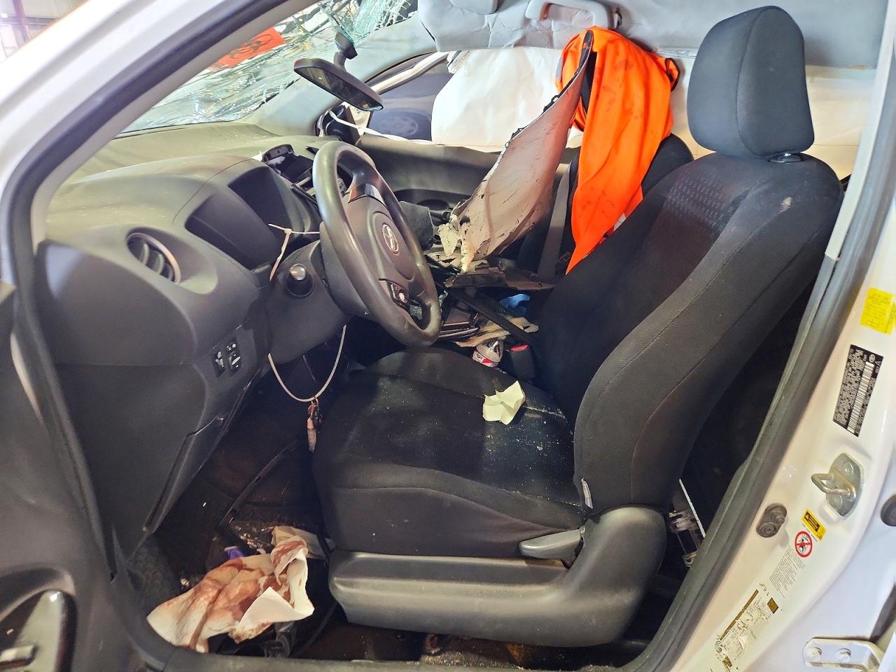 2010 SCION XD