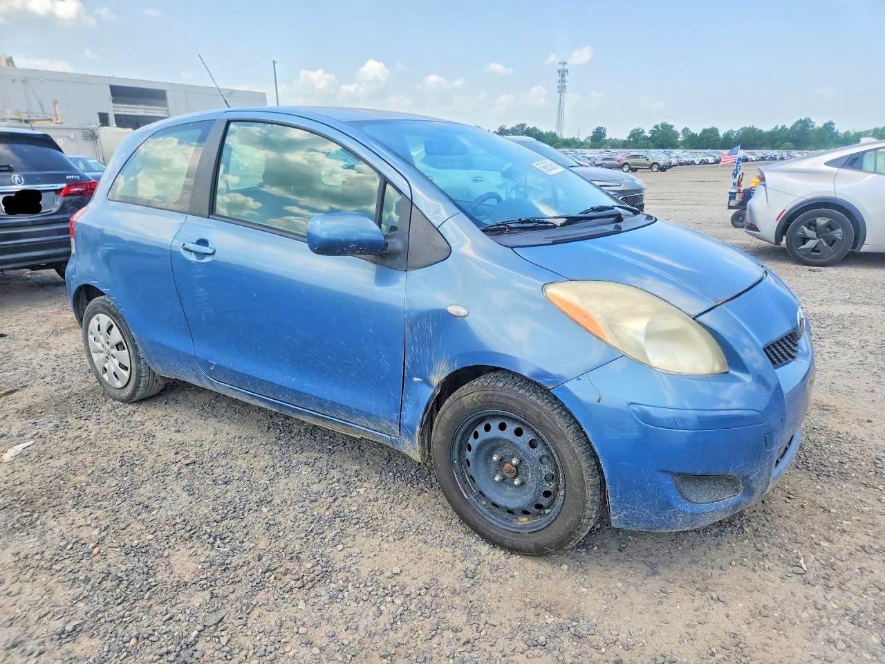 2010 TOYOTA YARIS