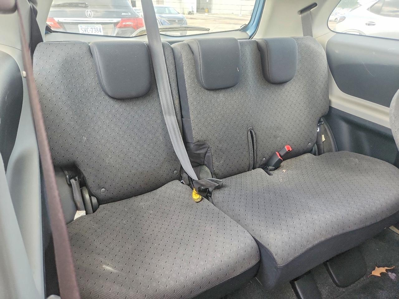 2010 TOYOTA YARIS