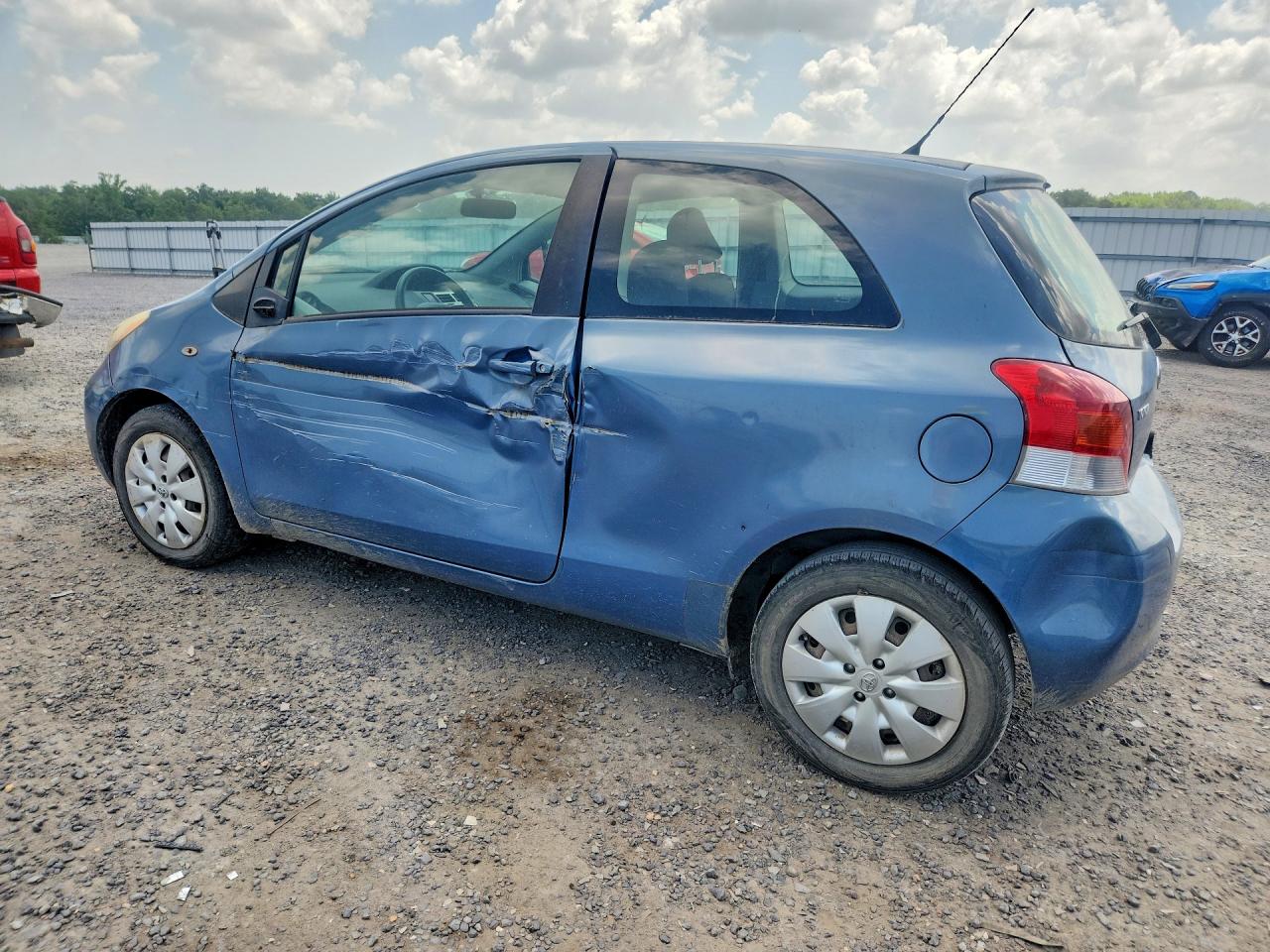 2010 TOYOTA YARIS