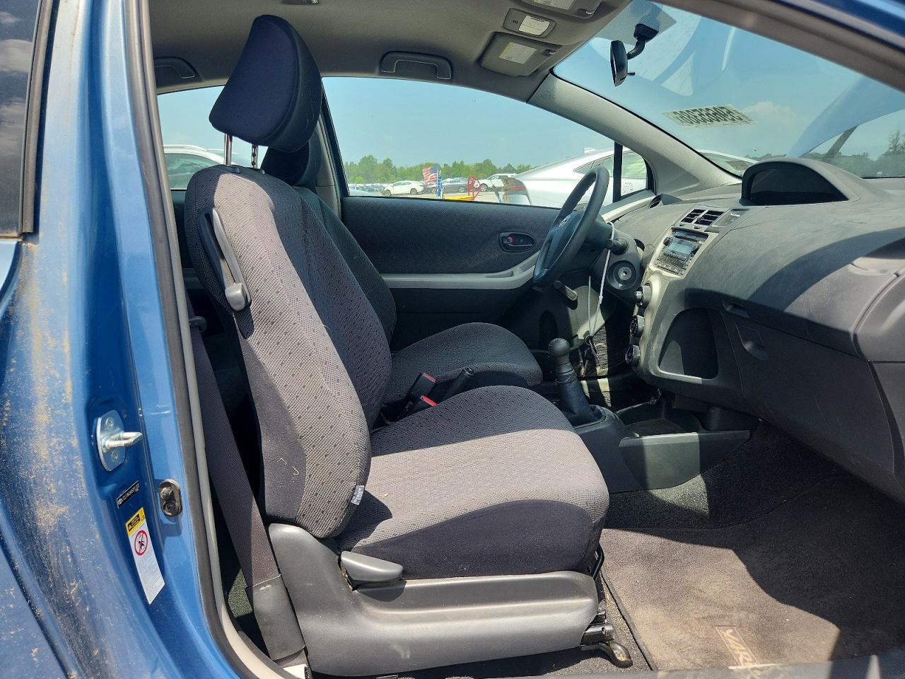 2010 TOYOTA YARIS