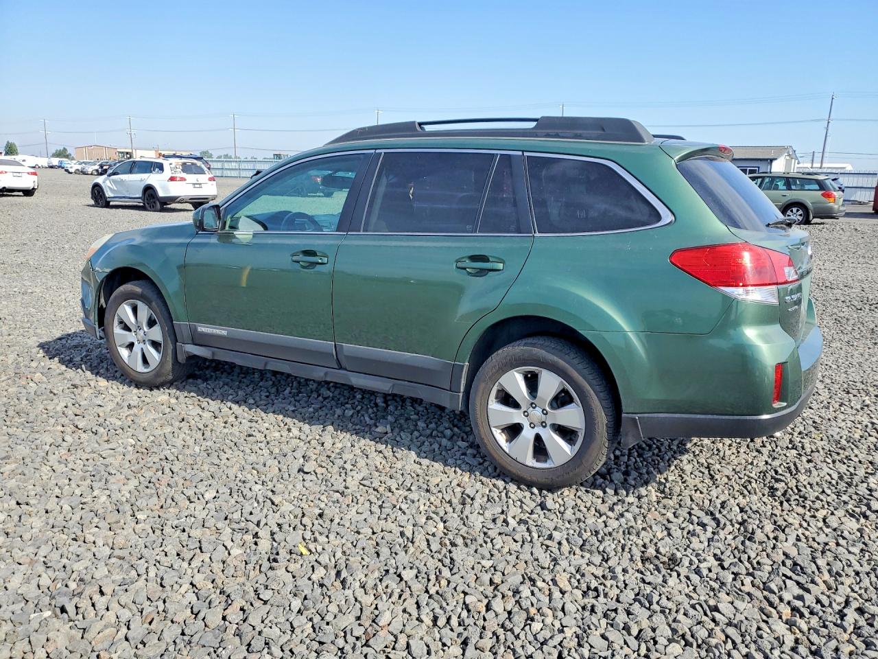 2011 SUBARU OUTBACK