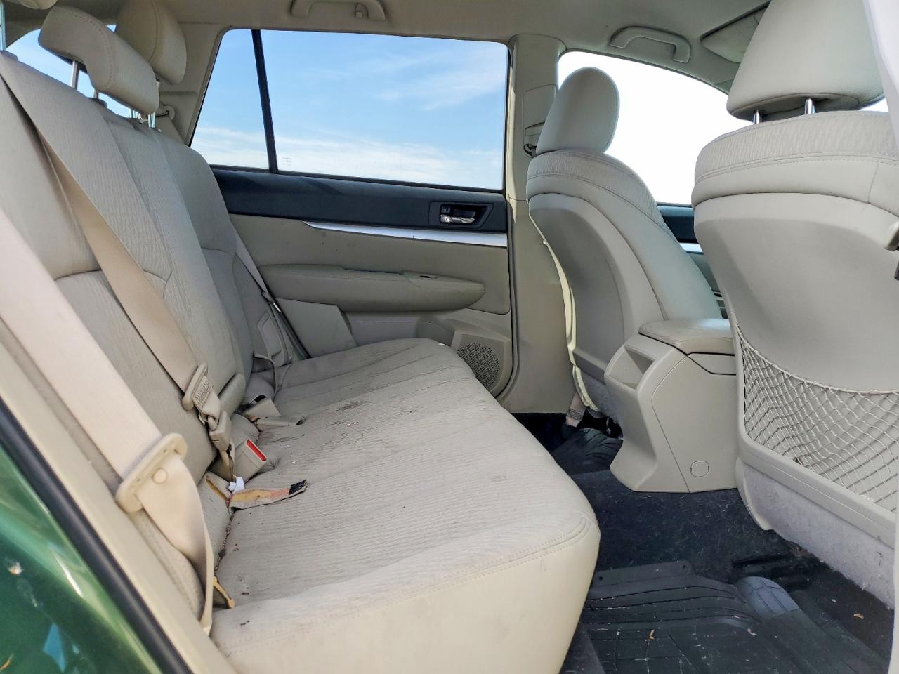 2011 SUBARU OUTBACK