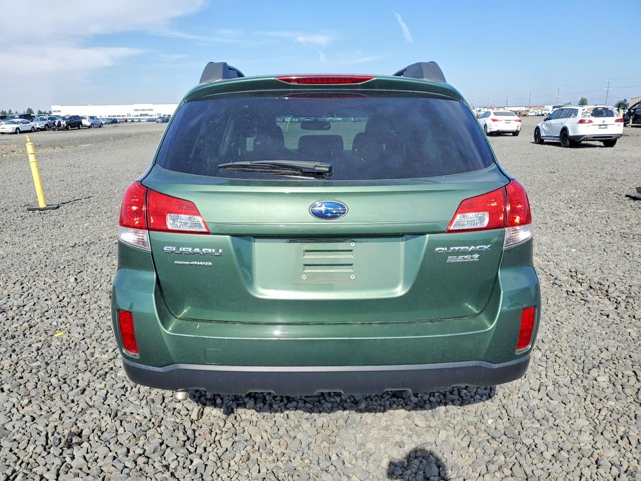 2011 SUBARU OUTBACK