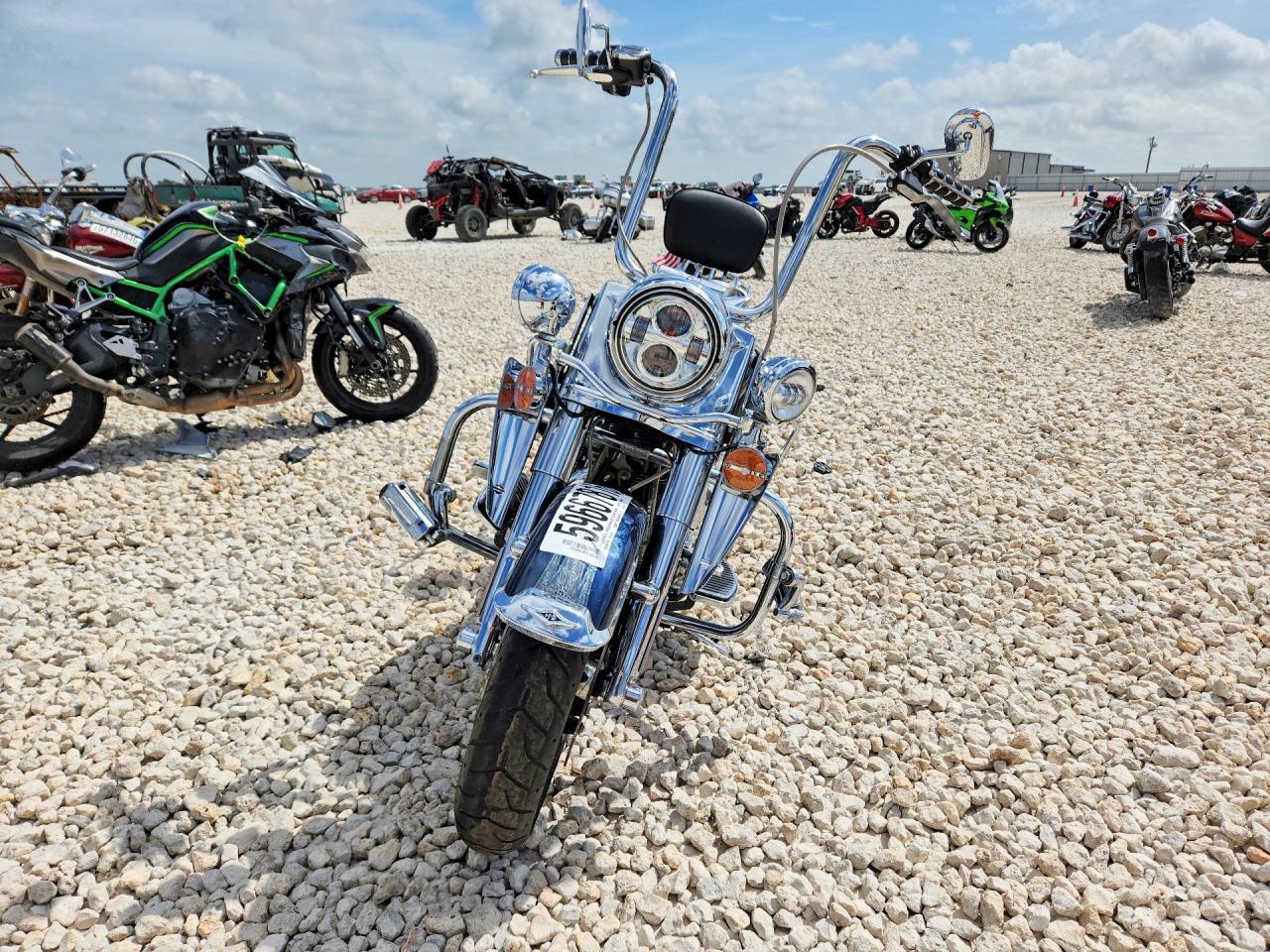2016 HARLEY-DAVIDSON FL