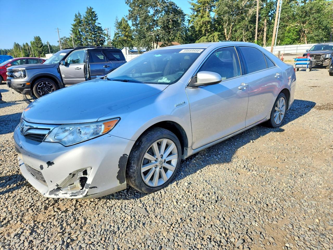 2014 TOYOTA CAMRY