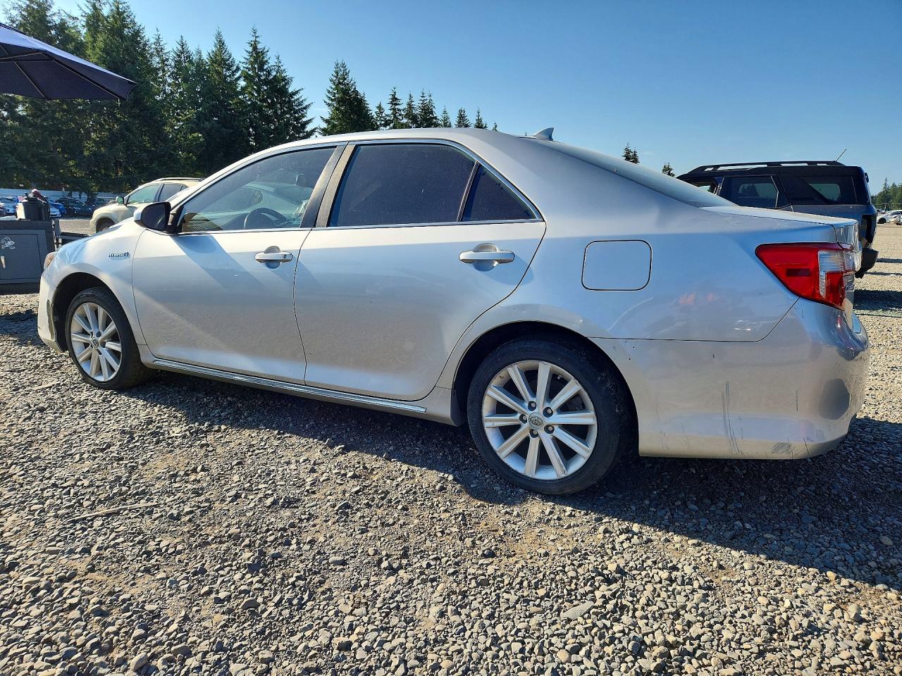 2014 TOYOTA CAMRY