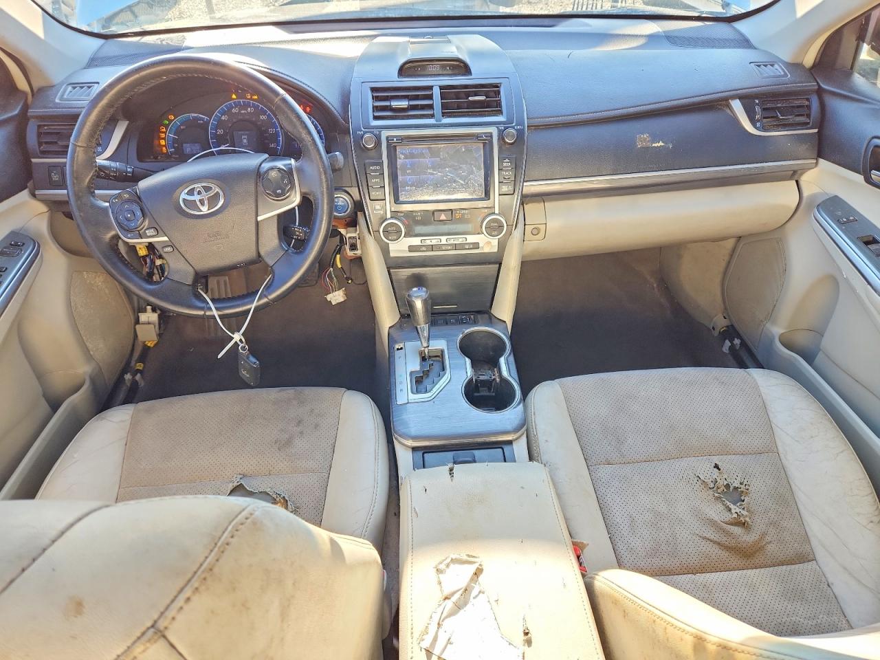 2014 TOYOTA CAMRY