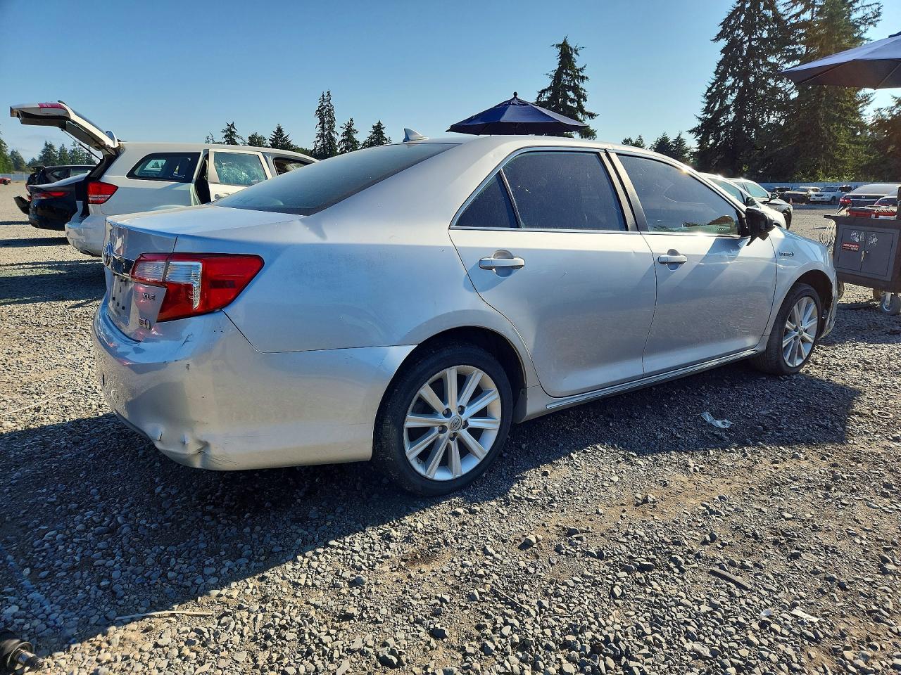 2014 TOYOTA CAMRY