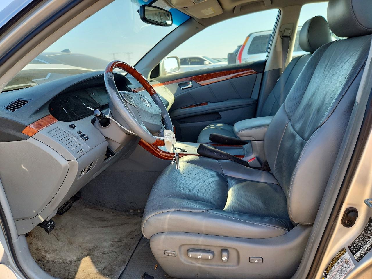 2006 TOYOTA AVALON