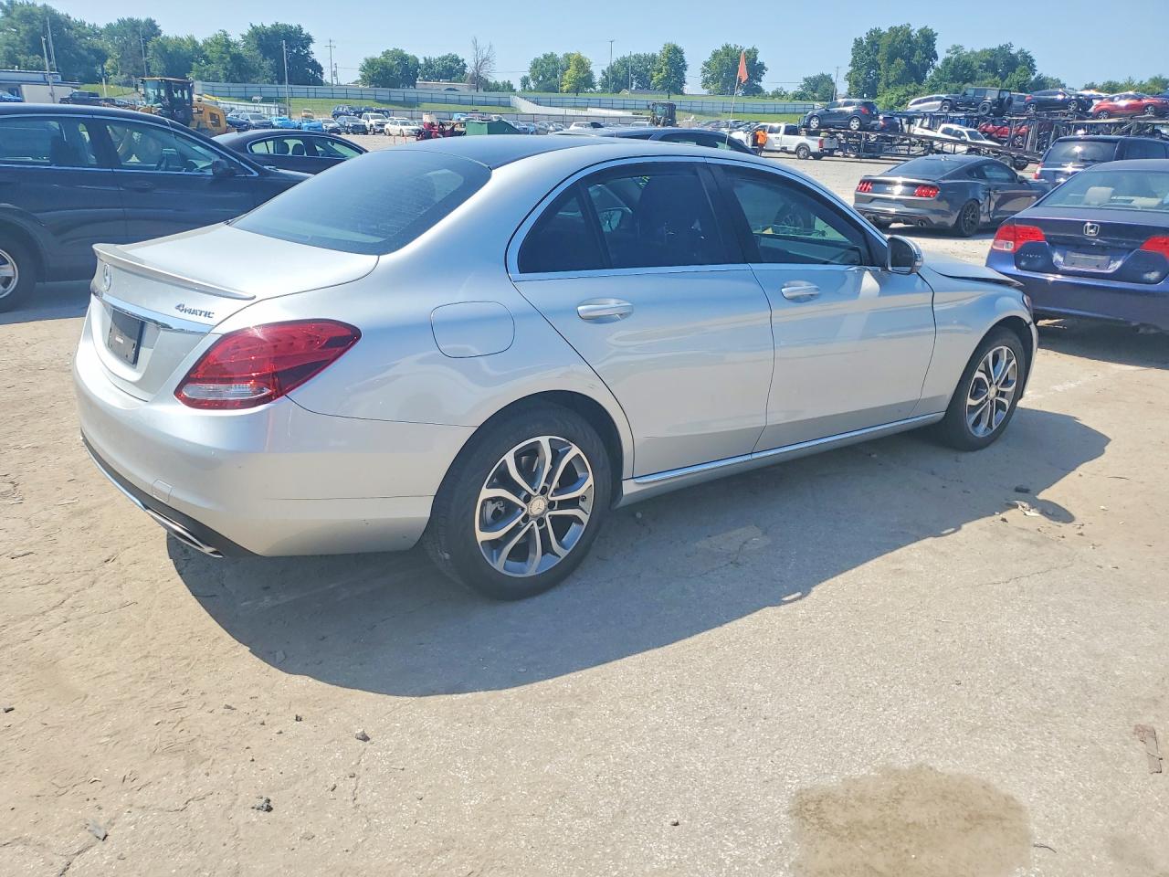 2016 MERCEDES-BENZ C-CLASS