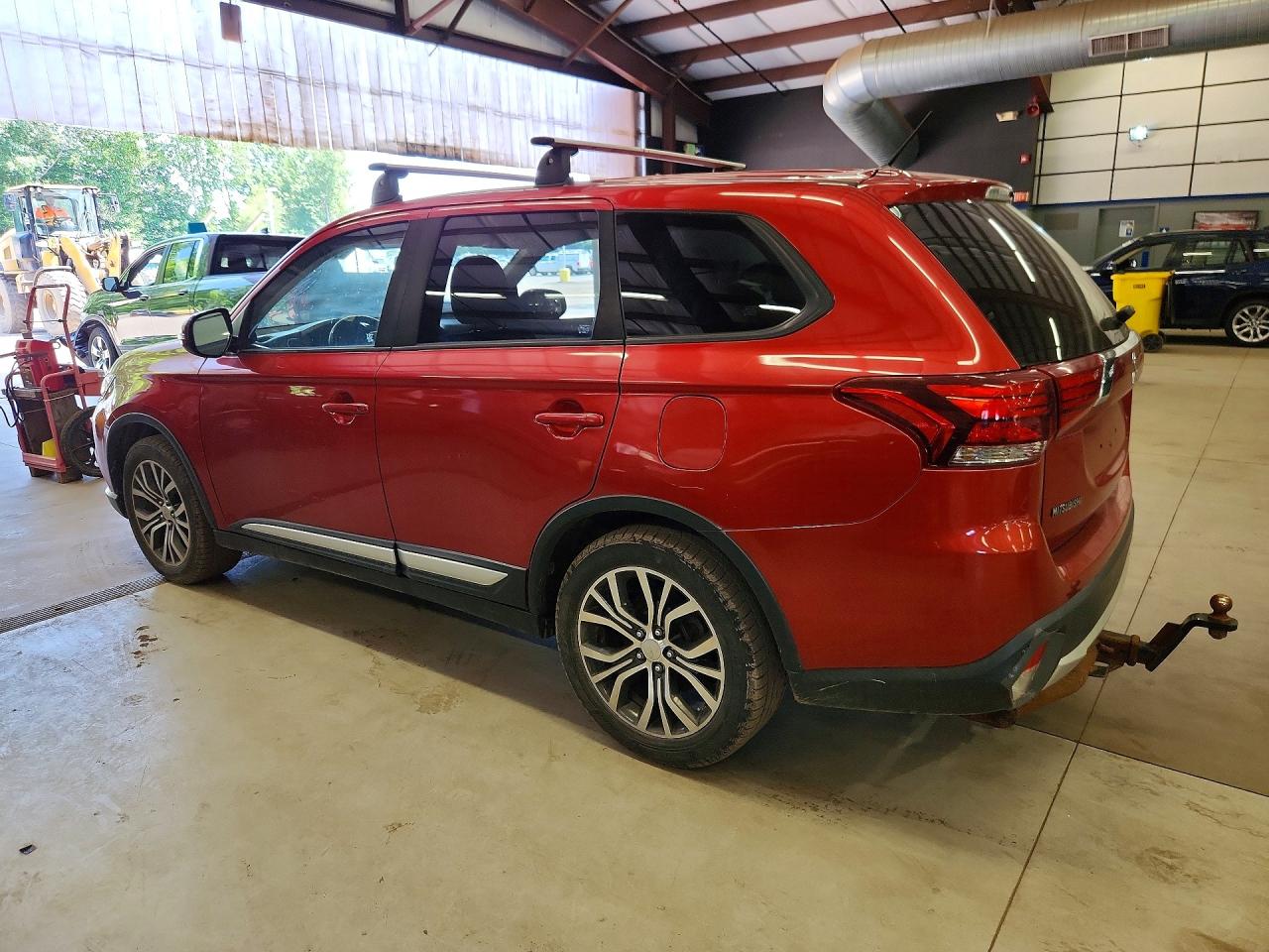 2016 MITSUBISHI OUTLANDER