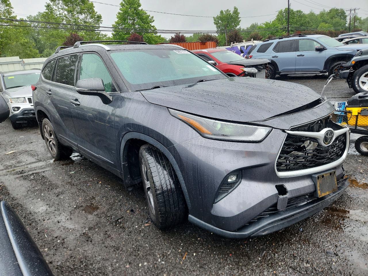 2021 TOYOTA HIGHLANDER