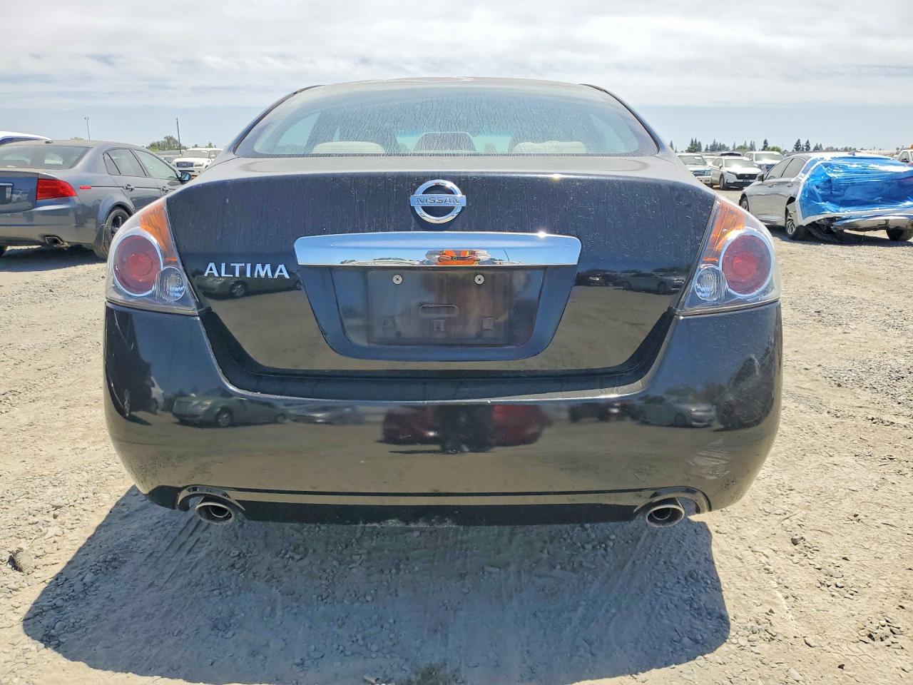2010 NISSAN ALTIMA