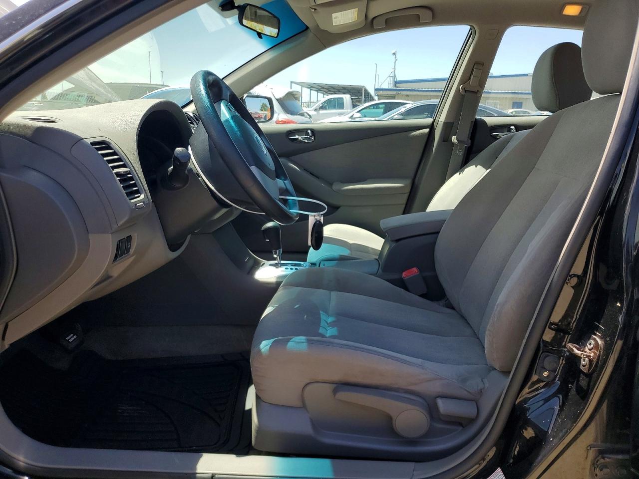 2010 NISSAN ALTIMA