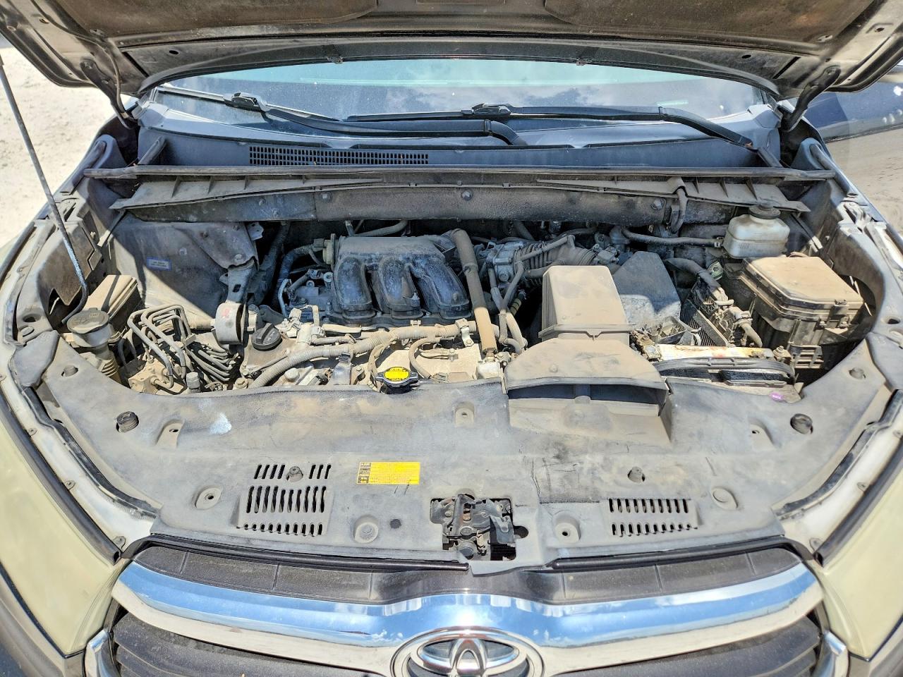 2014 TOYOTA HIGHLANDER