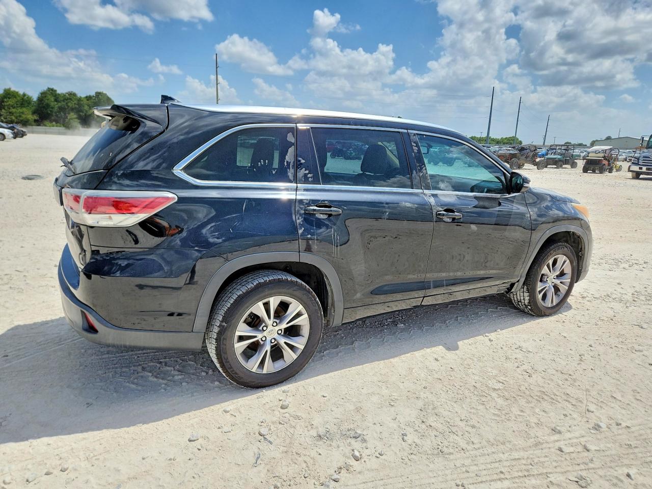 2014 TOYOTA HIGHLANDER