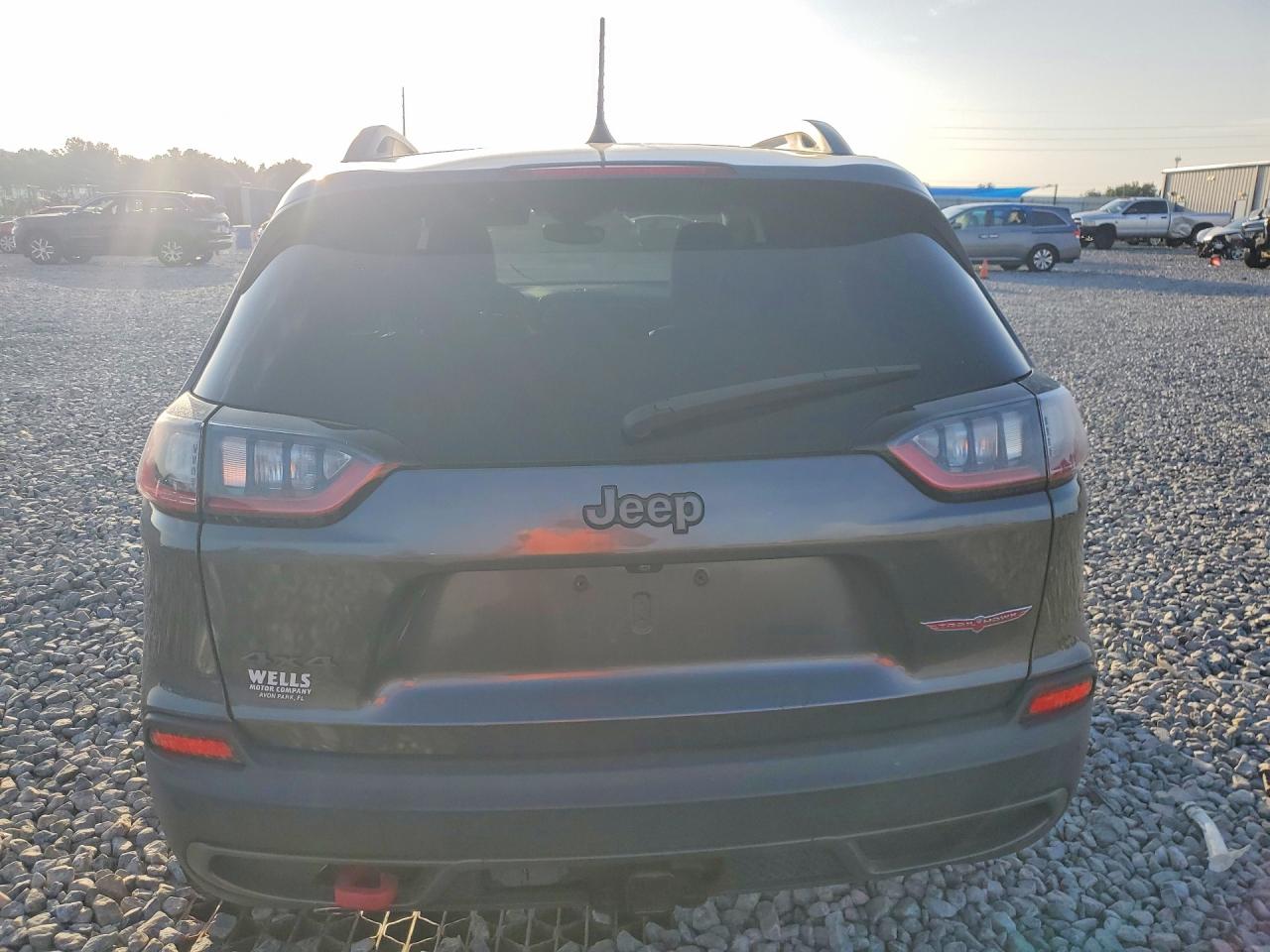 2020 JEEP CHEROKEE