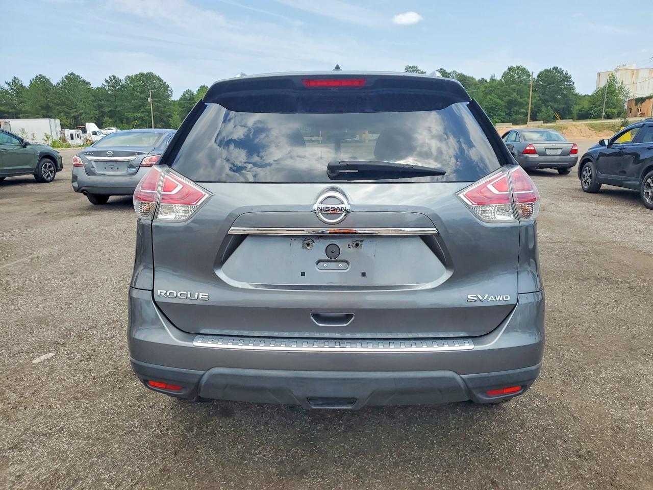 2015 NISSAN ROGUE