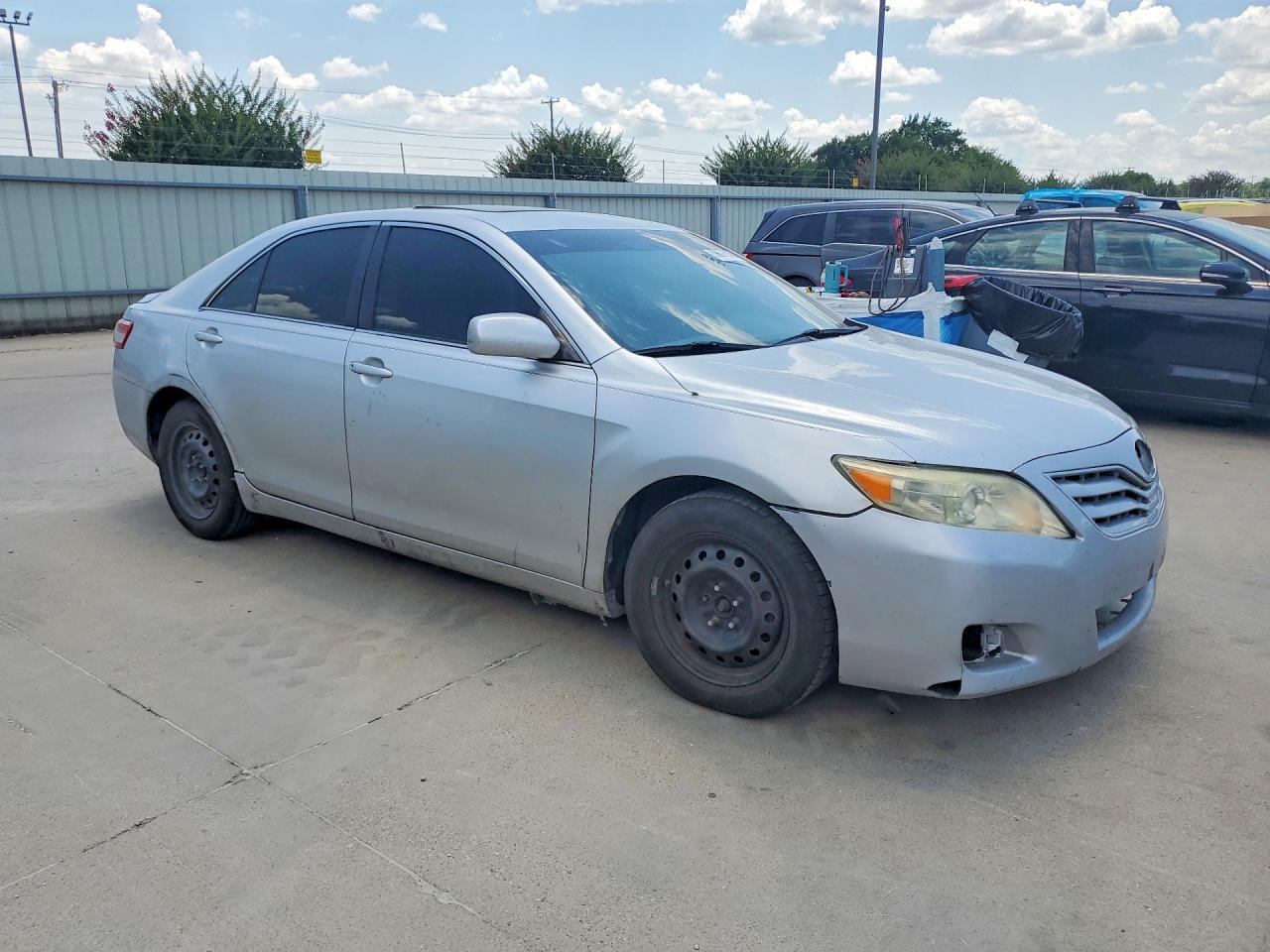2011 TOYOTA CAMRY