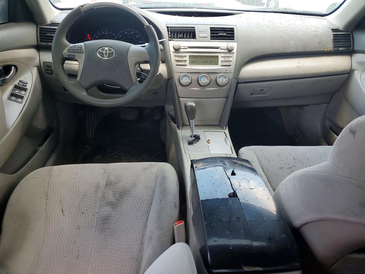2011 TOYOTA CAMRY