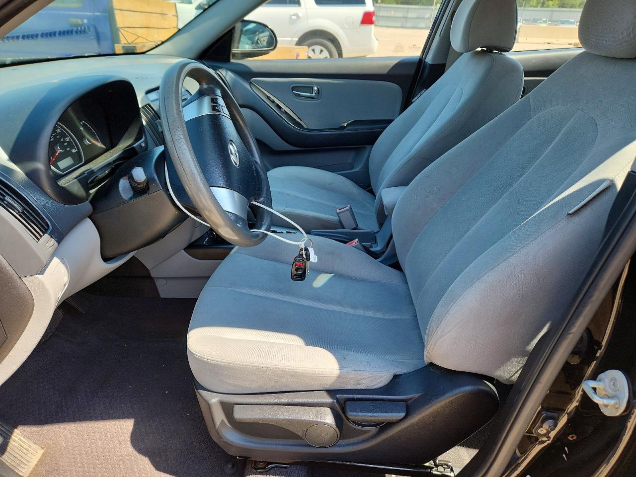 2010 HYUNDAI ELANTRA
