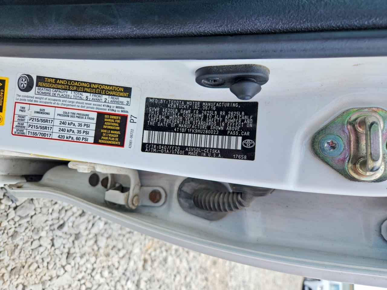 2017 TOYOTA CAMRY